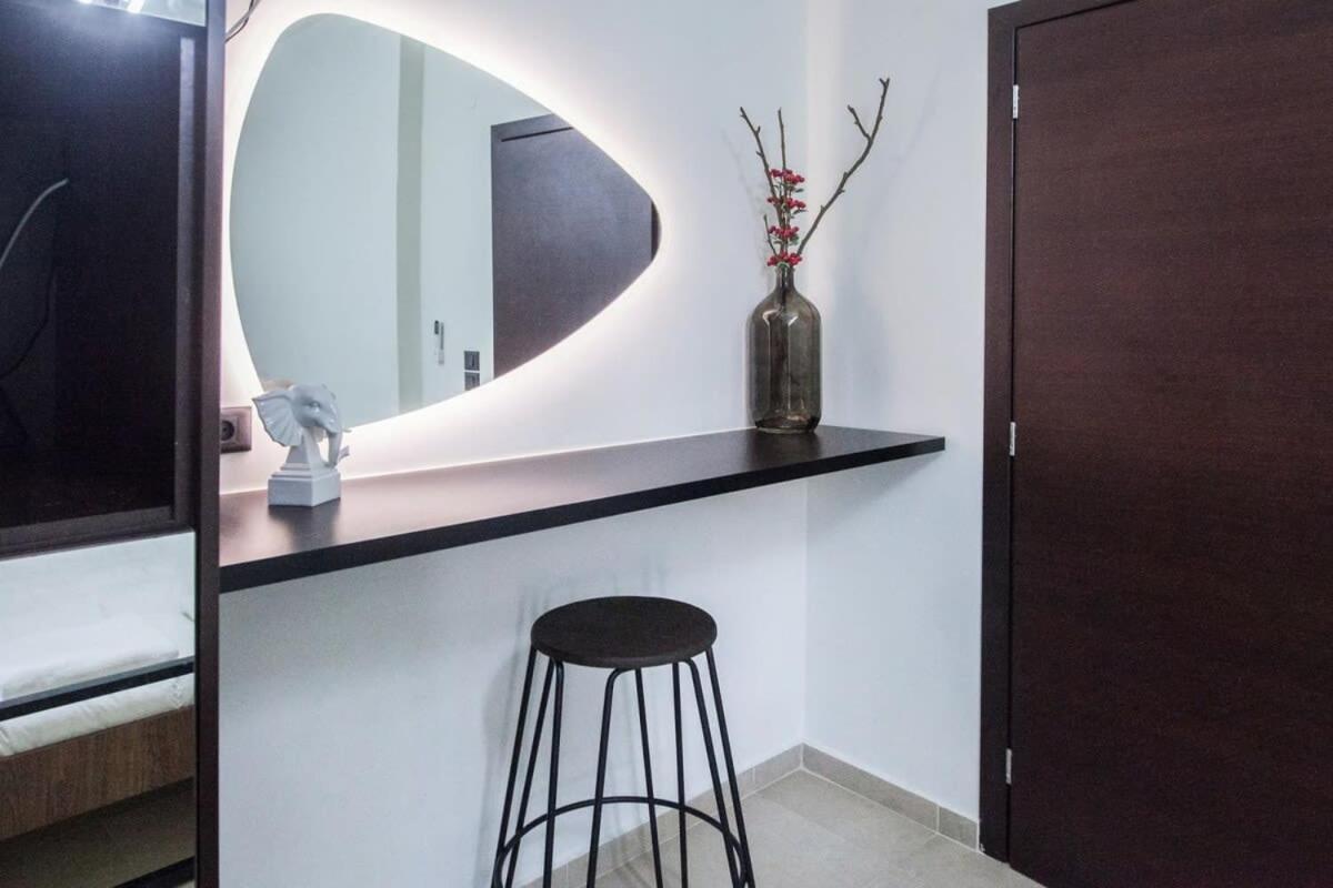 Beautiful Elegant Apartment Next To Monastiraki เอเธนส์ ภายนอก รูปภาพ