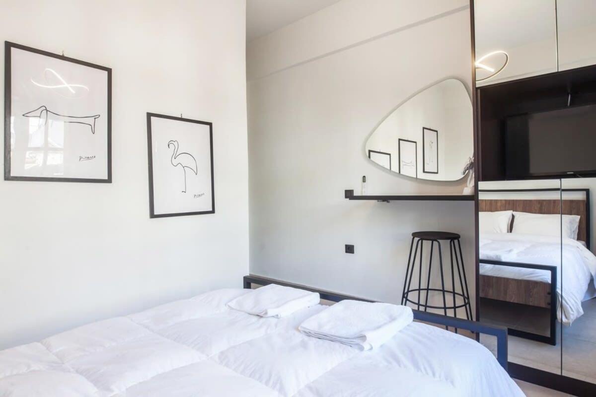 Beautiful Elegant Apartment Next To Monastiraki เอเธนส์ ภายนอก รูปภาพ